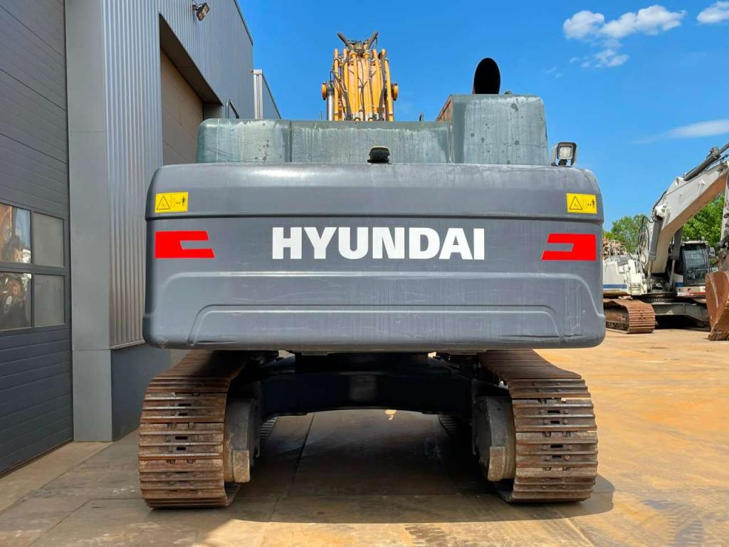 Hyundai HX480L Photo 4