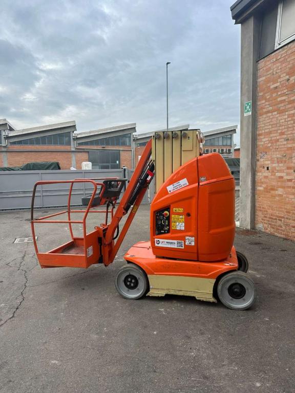 JLG Toucan 10E Photo 6