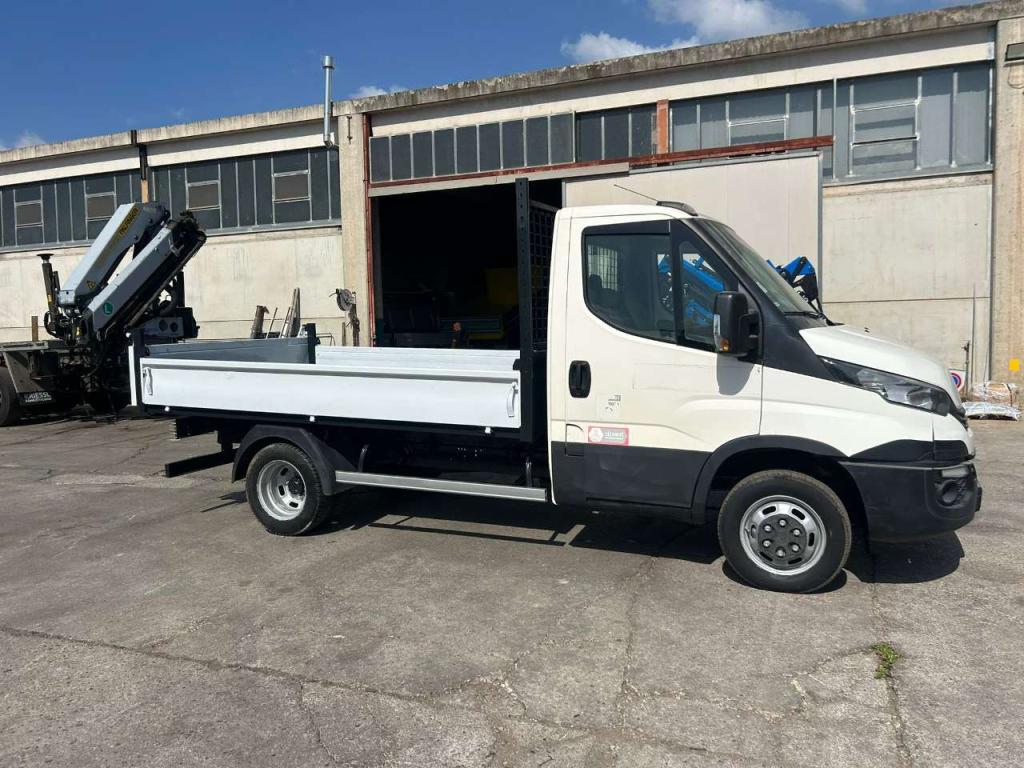 Iveco DAILY 35-120 Photo 12