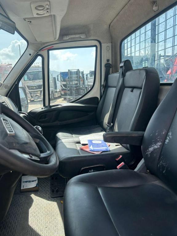Iveco DAILY 35-120 Photo 3