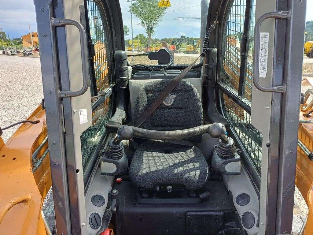 Case TR270 Photo 5