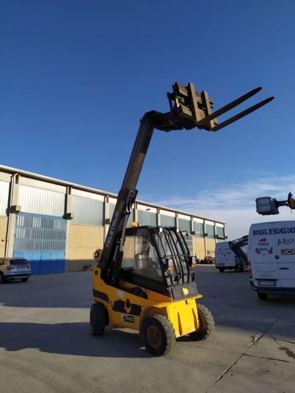JCB TLT 30 Photo 1