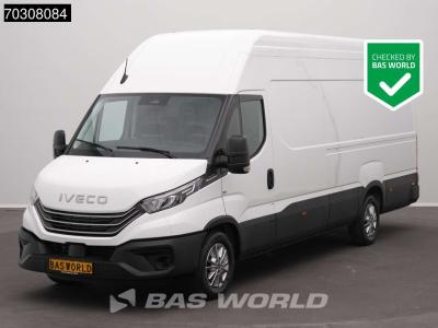 Iveco Daily 35S21 3.0L Automaat L3H3 210PK ACC LED Airco Camera Parkeersensoren CarPlay Stoelverwarming L en vente par BAS World B.V.