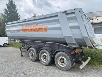 Schwarzmüller SK K10VLN3 3-Achs-Kippauflieger en vente par Simex Baumaschinenhandel GmbH