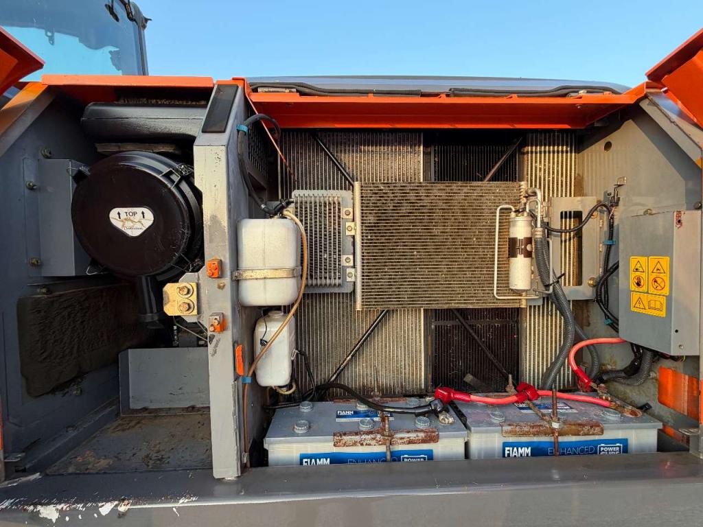 Hitachi ZX210 LCN-3 Photo 9