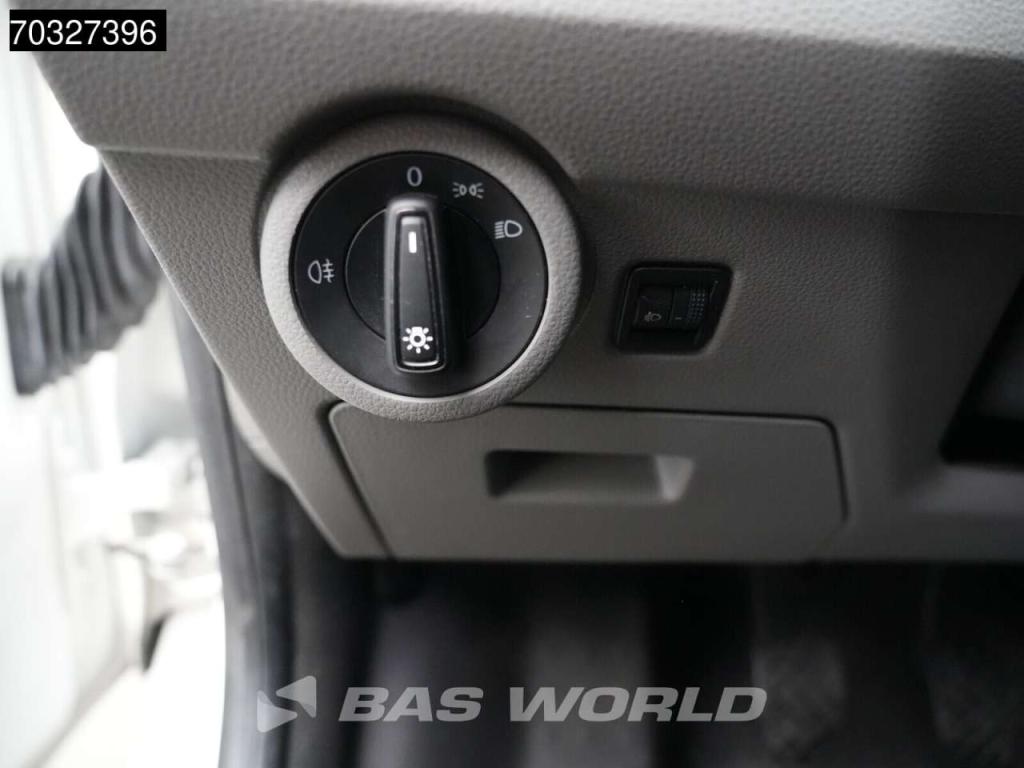 Volkswagen Transporter 110pk L2H1 Navi Airco Euro6 L2 Airco Photo 21
