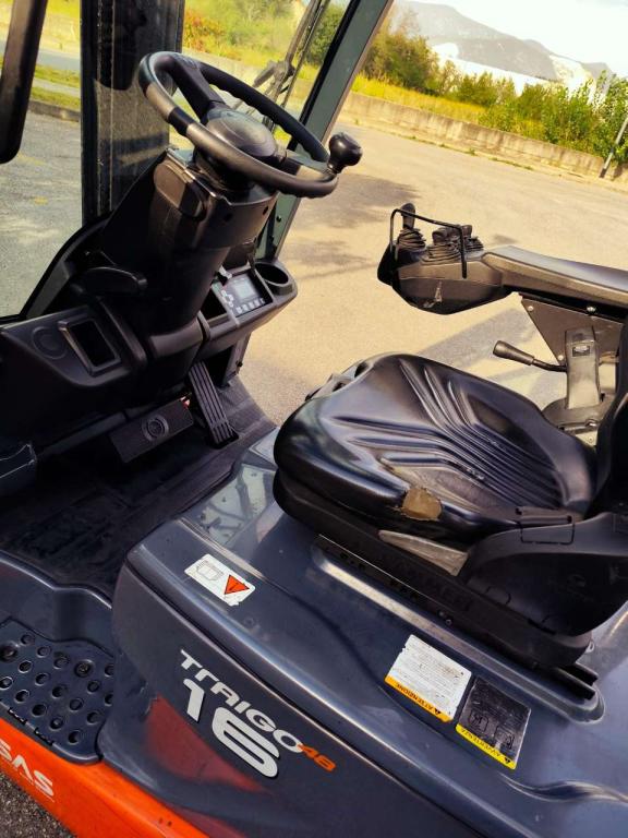 Toyota TRAIGO 16 Photo 8