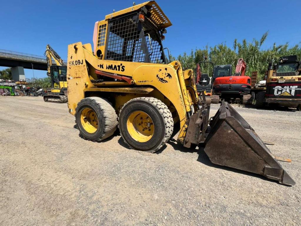 Komatsu SK 09 J Photo 11