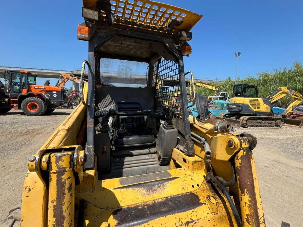 Komatsu SK 09 J Photo 4