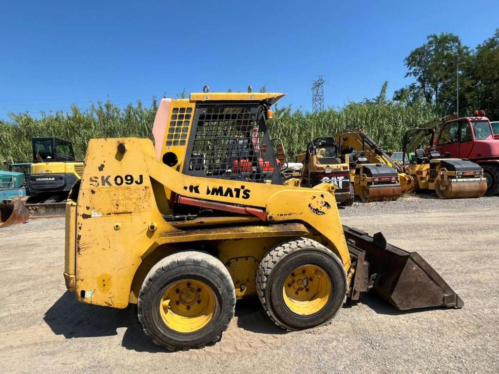 Komatsu SK 09 J Photo 8