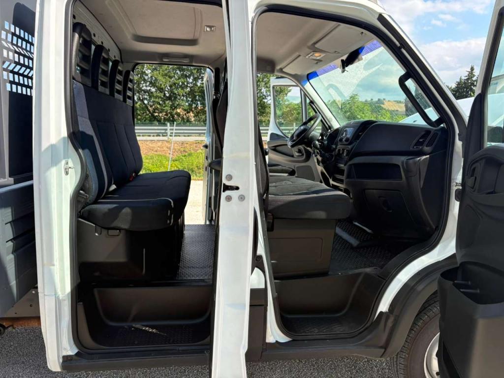 Iveco DAILY 35C16 doppia cabina 7 posti EURO 6 Photo 5