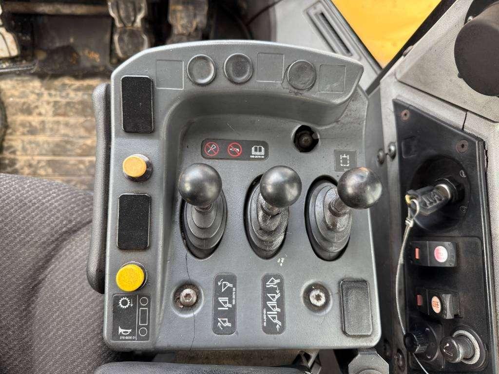 Caterpillar 966K - 3rd Function / Weight System Photo 11