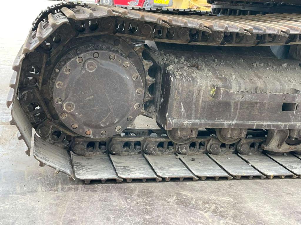 Caterpillar 320FL Photo 10