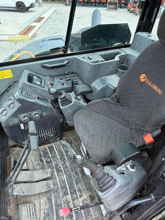 Yanmar VIO80-1A Photo 2