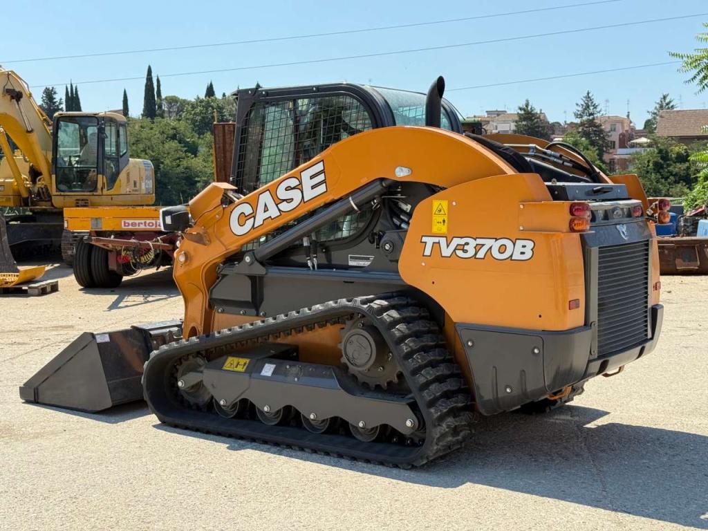 Case TV370B Photo 4