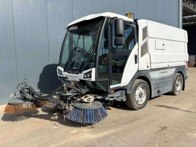 Johnston CX401 - 80km/h - sweeper en vente par Smitma B.V.