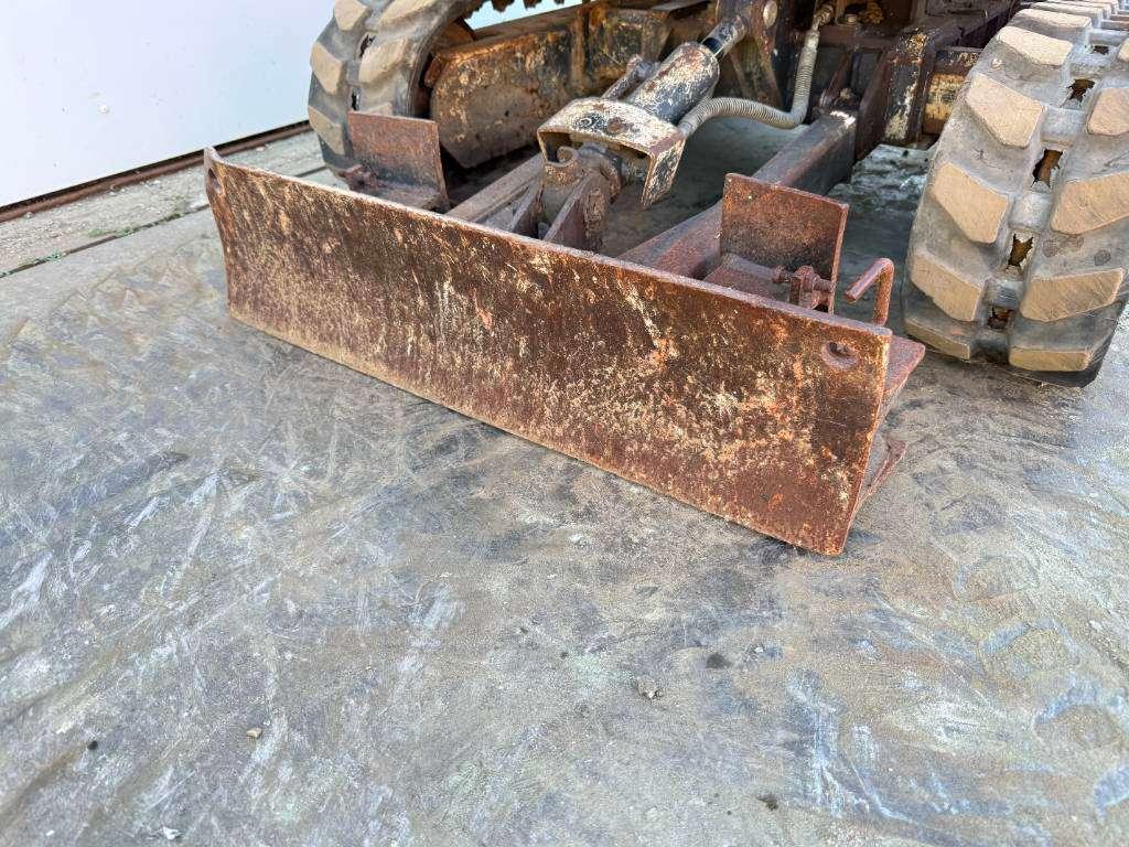 Kubota U10-3 - Blade / Hammer Lines Photo 14
