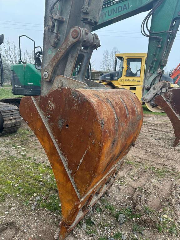 Hyundai Robex 160LC Photo 11