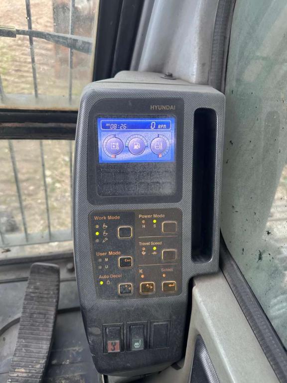 Hyundai Robex 160LC Photo 16