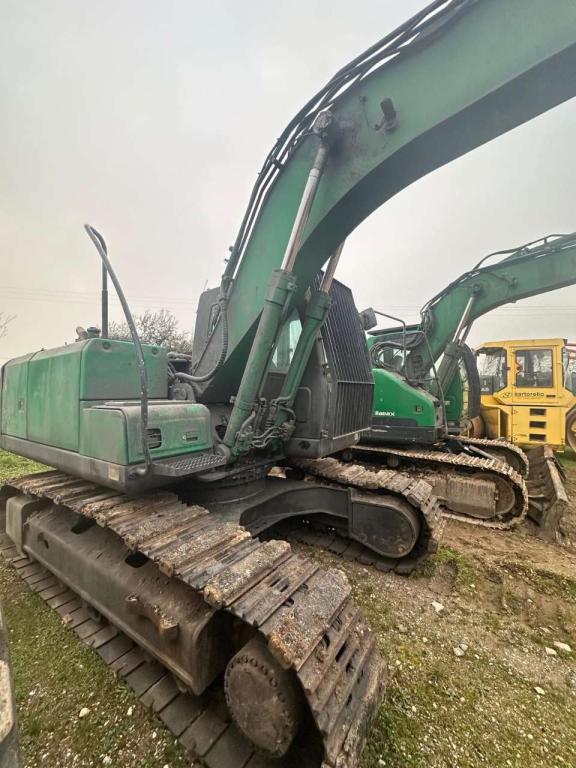 Hyundai Robex 160LC Photo 5