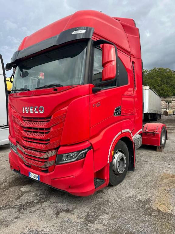 Iveco S-WAY480 Photo 1