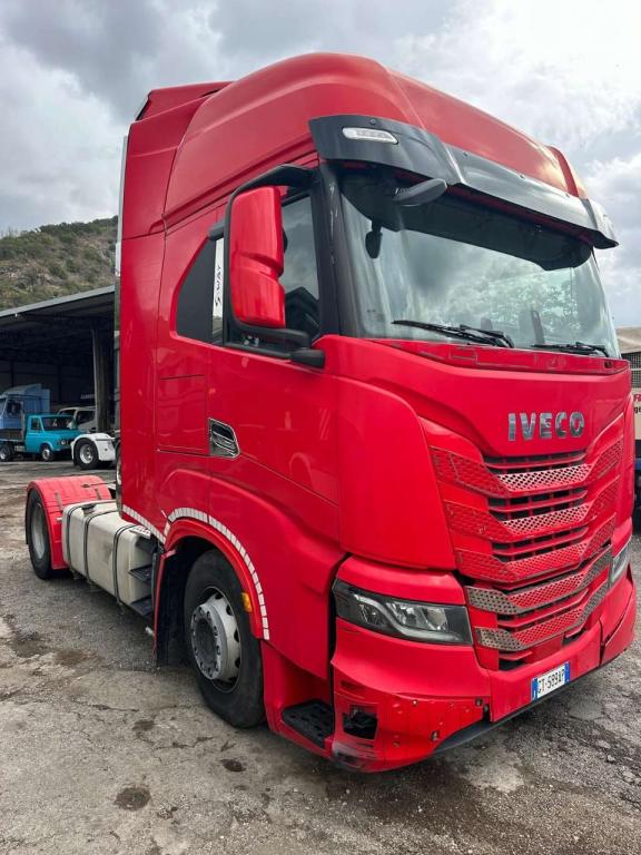 Iveco S-WAY480 Photo 2