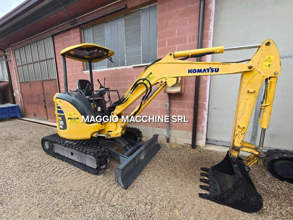 Komatsu PC30 MR-3 Photo 2
