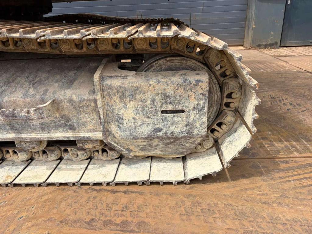 Hitachi ZX210LC-6 Photo 12