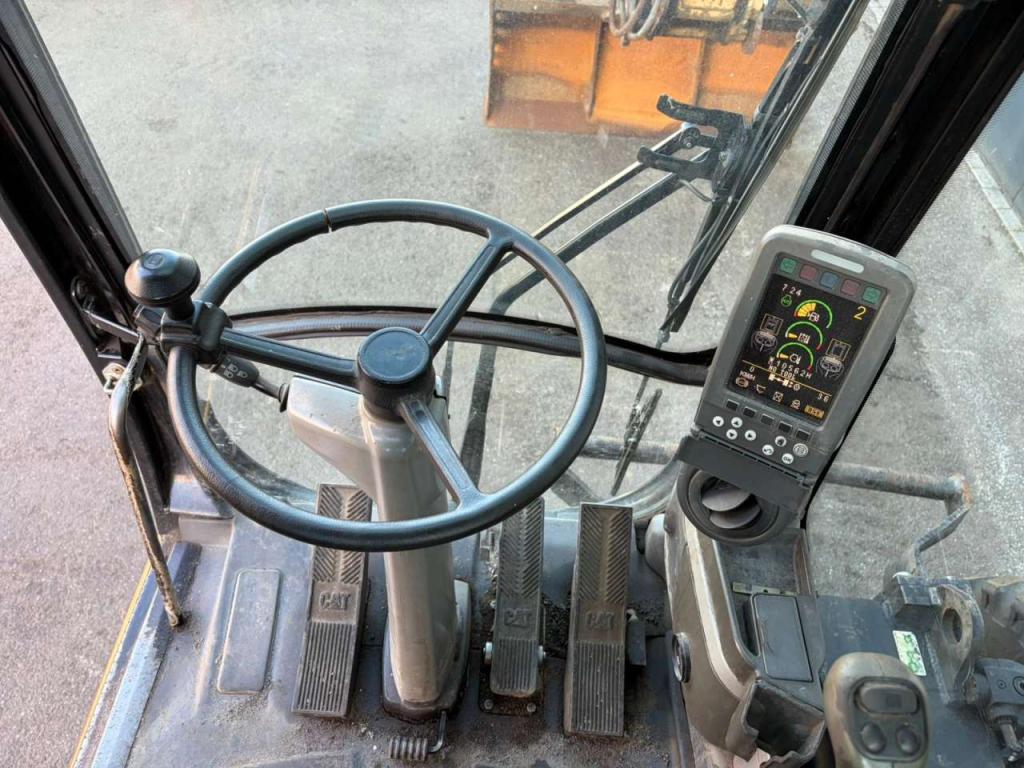 Caterpillar M316D Photo 19