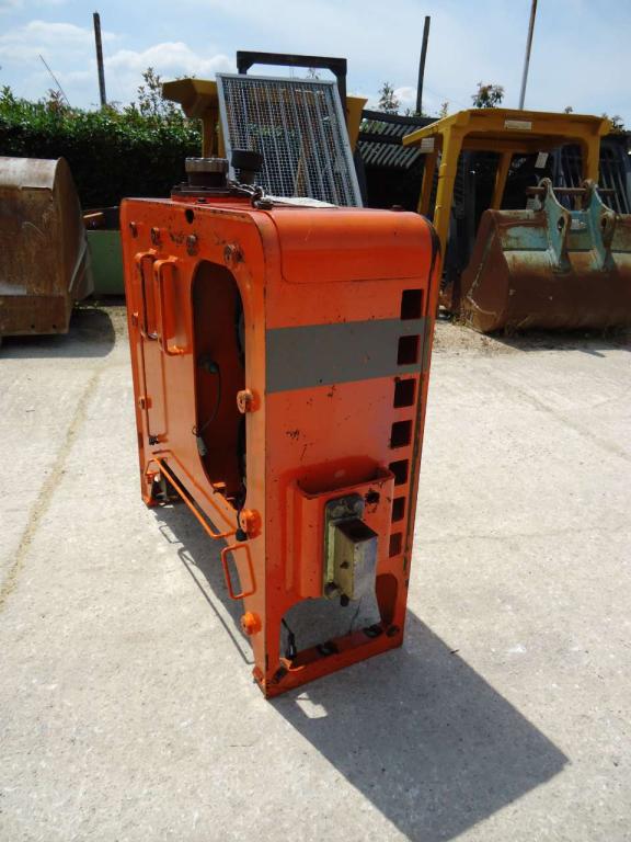 Réservoir de huile pour Hitachi LX170 Photo 3