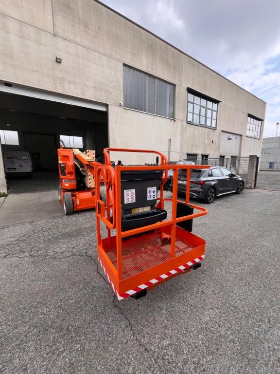 JLG E300AJP Photo 3