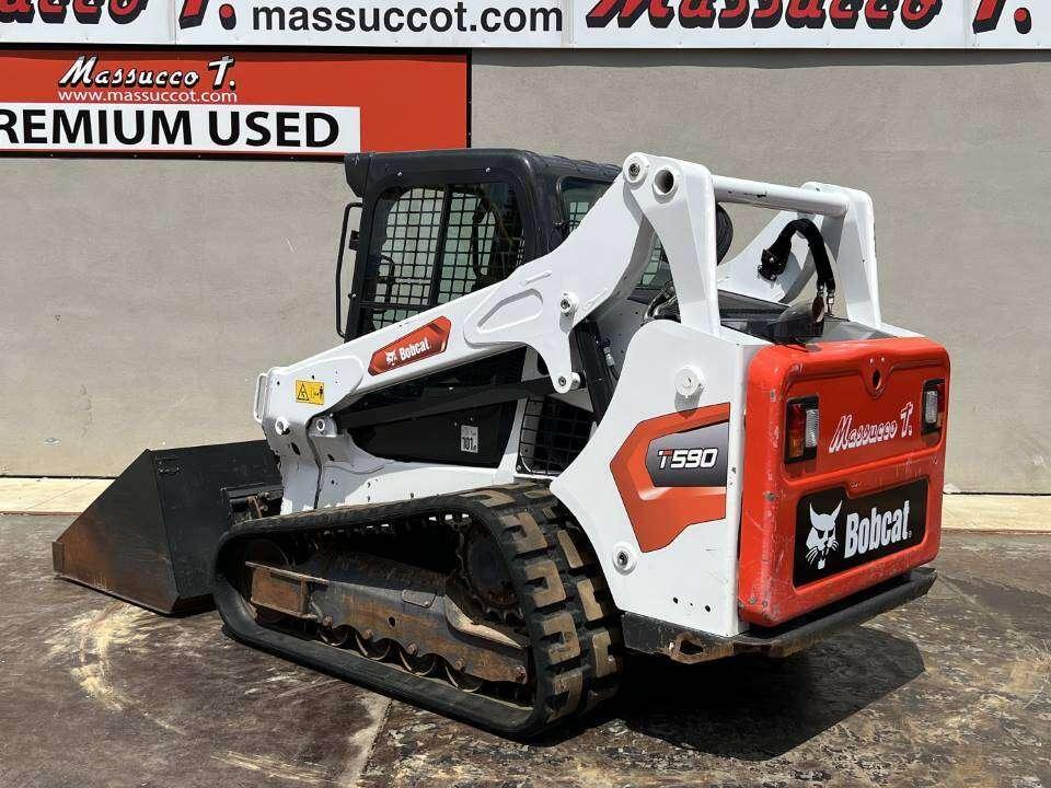 Bobcat T590 Photo 3