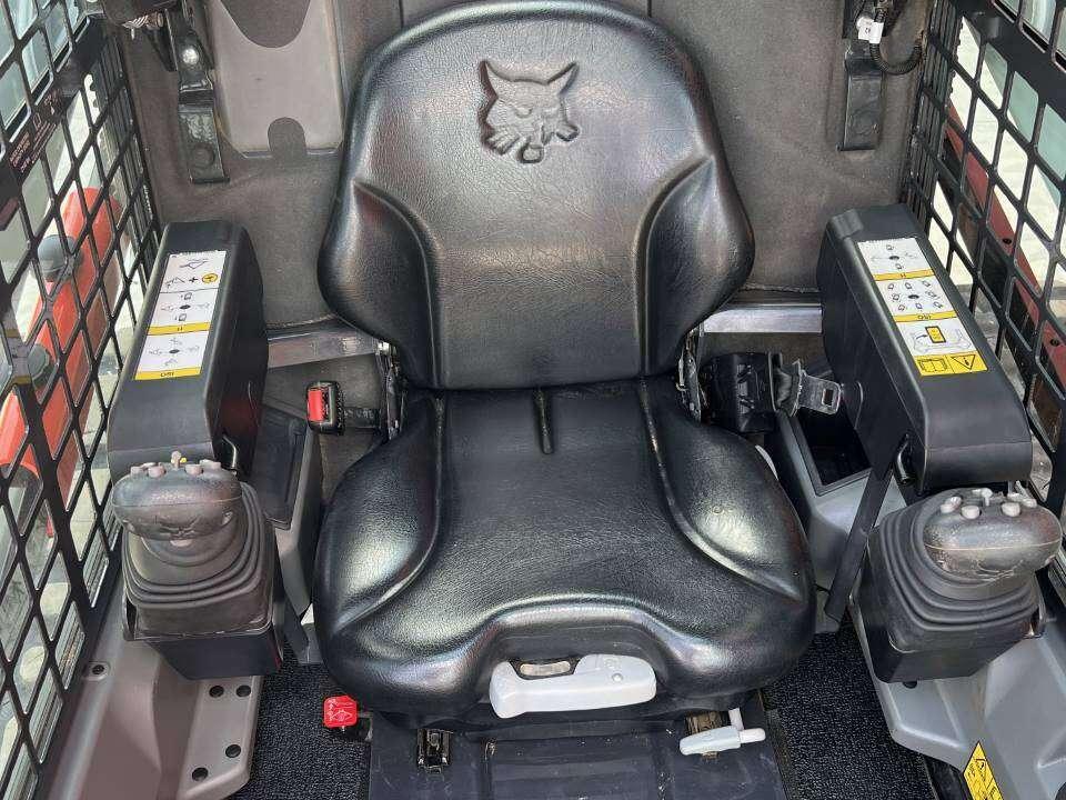 Bobcat T590 Photo 7