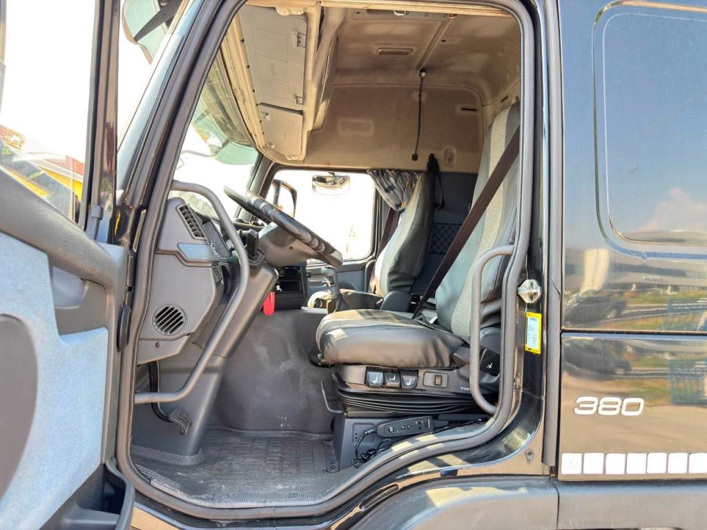 Volvo FM 380 Photo 5