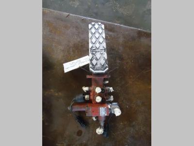 Pédale de frein pour Fiat Hitachi FR160 en vente par OLM 90 Srl