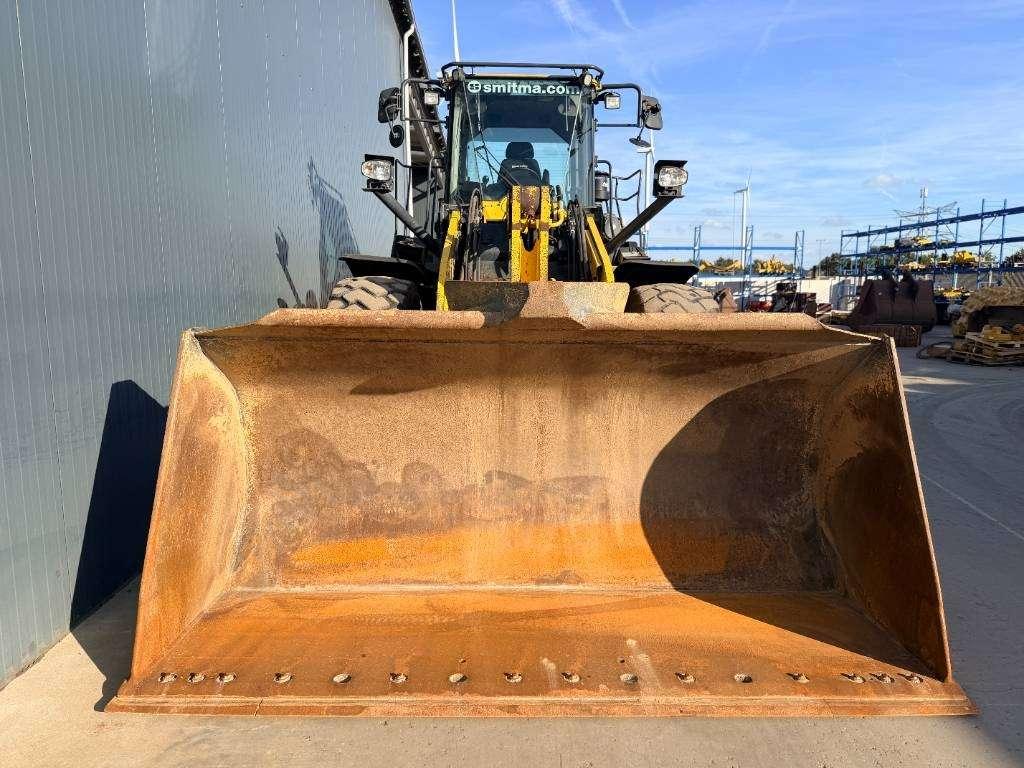 Komatsu WA380-8 Photo 19