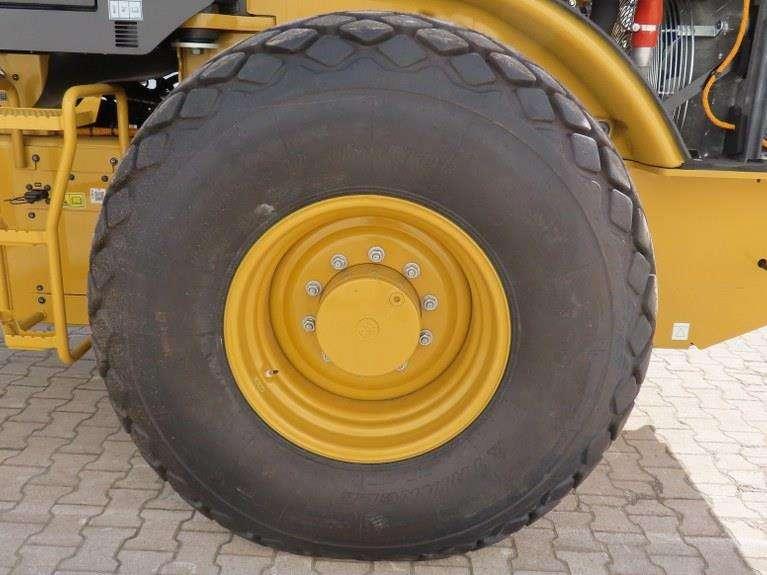 Caterpillar CS13 Photo 16