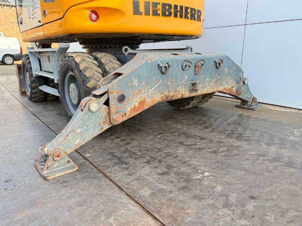 Liebherr A914 - Triple Boom / 2 extra Buckets! Photo 22