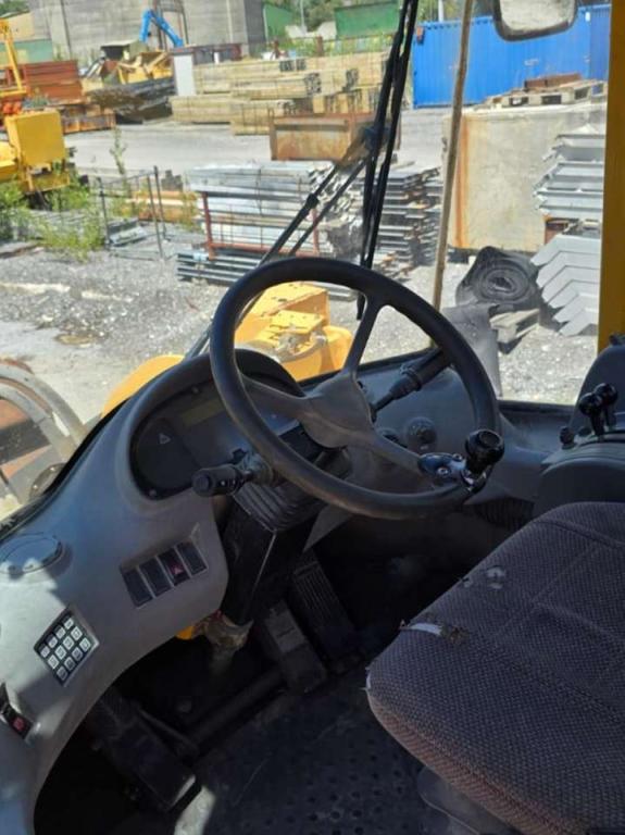 Volvo L150E Photo 16