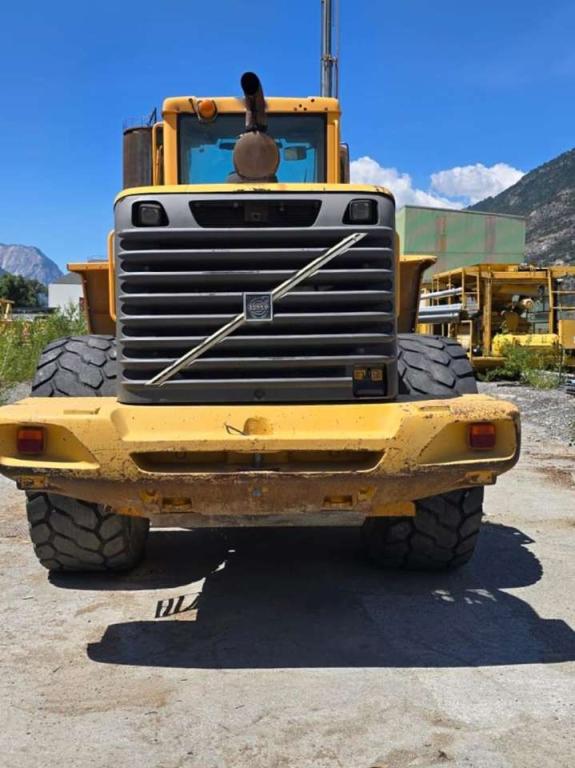 Volvo L150E Photo 3