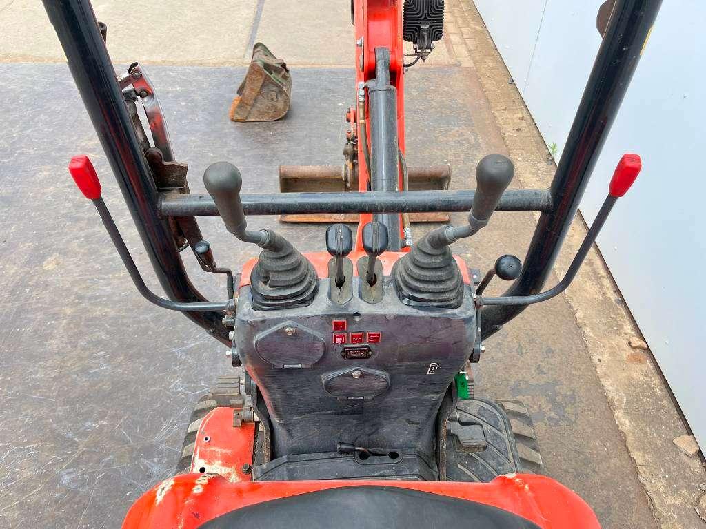 Kubota U10-3 - Hydr. Undercarriage / Hammer Lines Photo 7