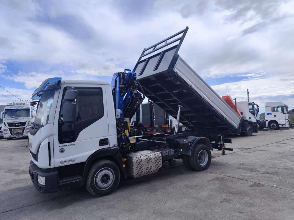 Iveco EUROCARGO 120-210L Photo 11