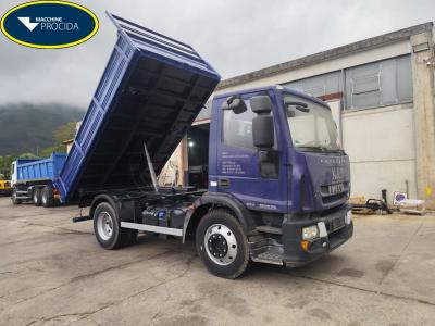 Iveco EUROCARGO 120E25K en vente par Procida Macchine S.r.l.