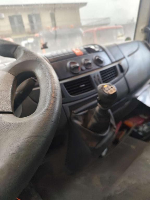 Iveco EUROCARGO 120E25K Photo 14