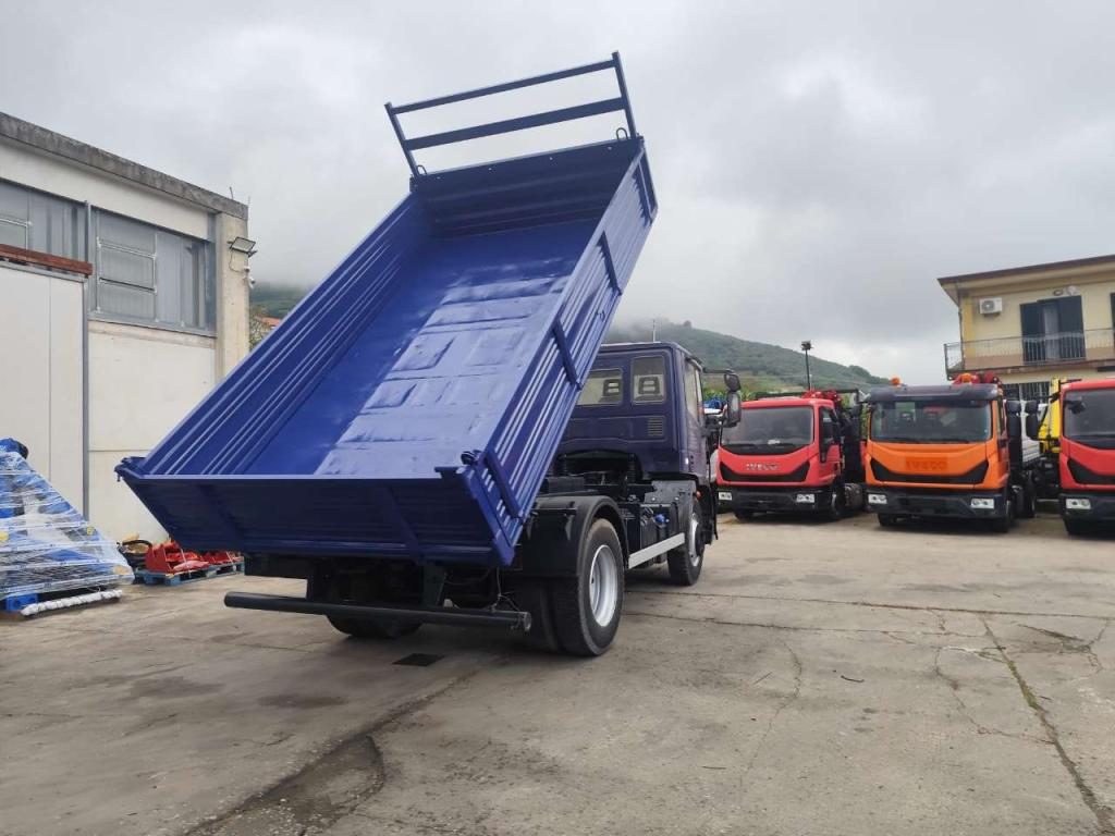 Iveco EUROCARGO 120E25K Photo 23
