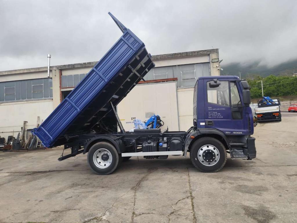 Iveco EUROCARGO 120E25K Photo 28