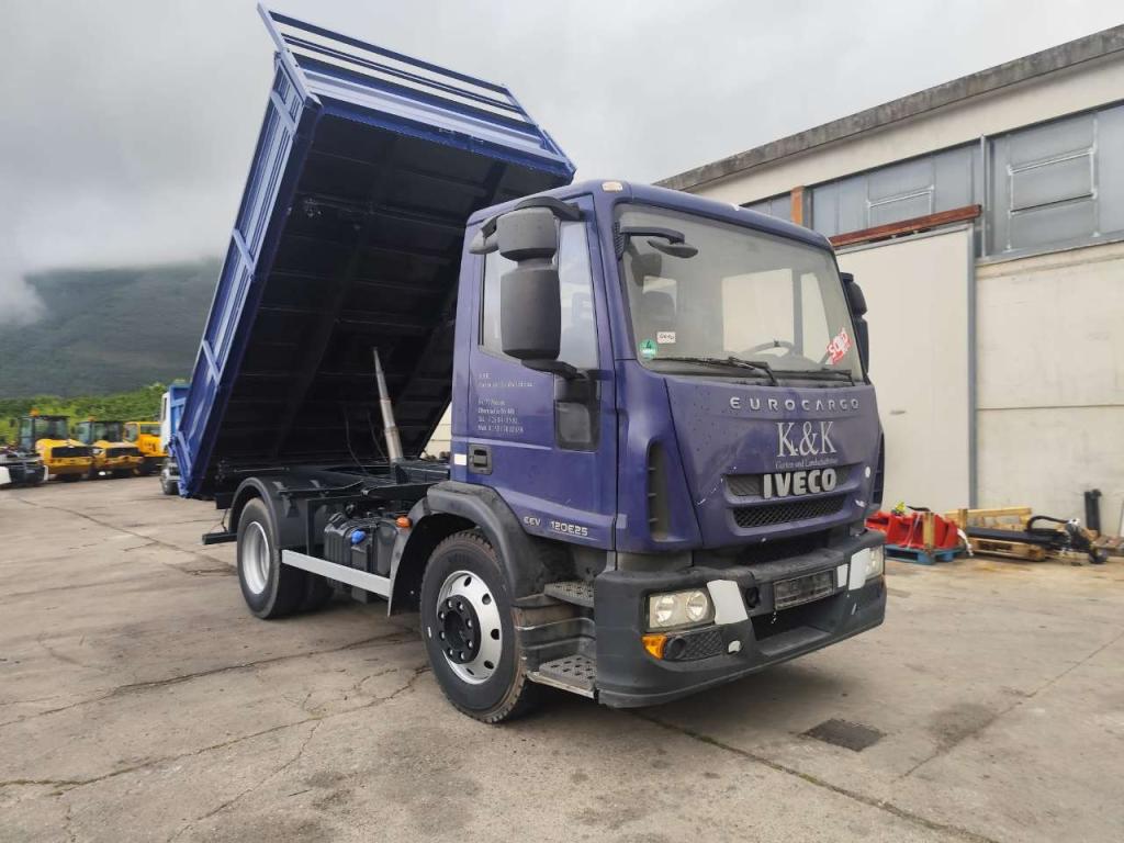 Iveco EUROCARGO 120E25K Photo 29