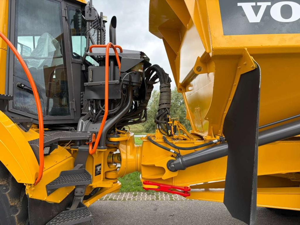 Volvo A25G Photo 16
