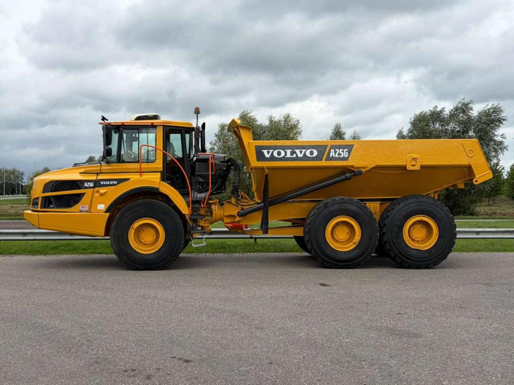 Volvo A25G Photo 2