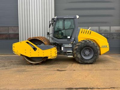 Hamm H13i Padfoot compactor en vente par Big Machinery